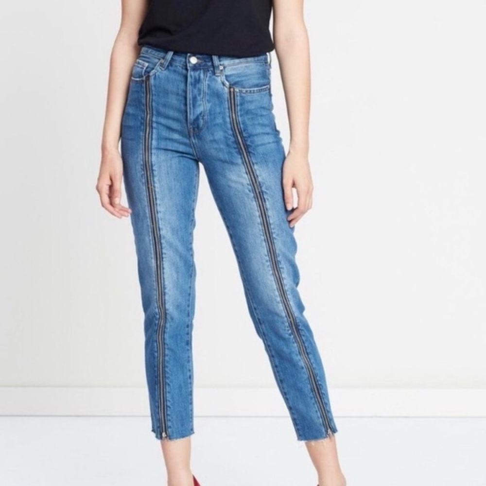 Neon Blonde Siren High Rise Taper Mum Full Zip Jeans 27 NWT